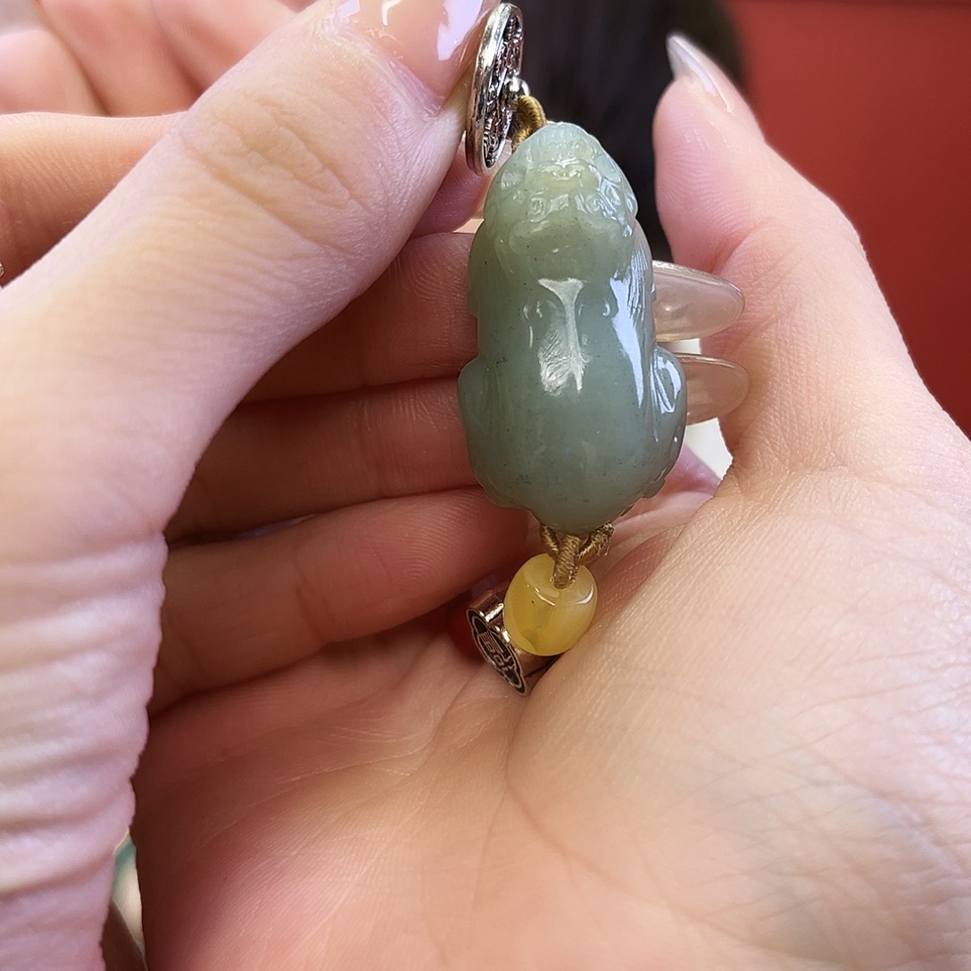 未镶嵌和田玉手链