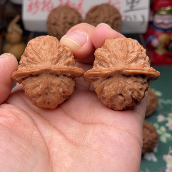 【闪购商品】把件文玩核桃37全品瓷娃娃