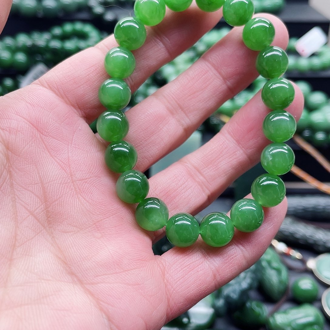 和田玉（碧玉）未镶嵌手链