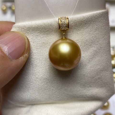 海水珍珠颈饰18K金镶嵌