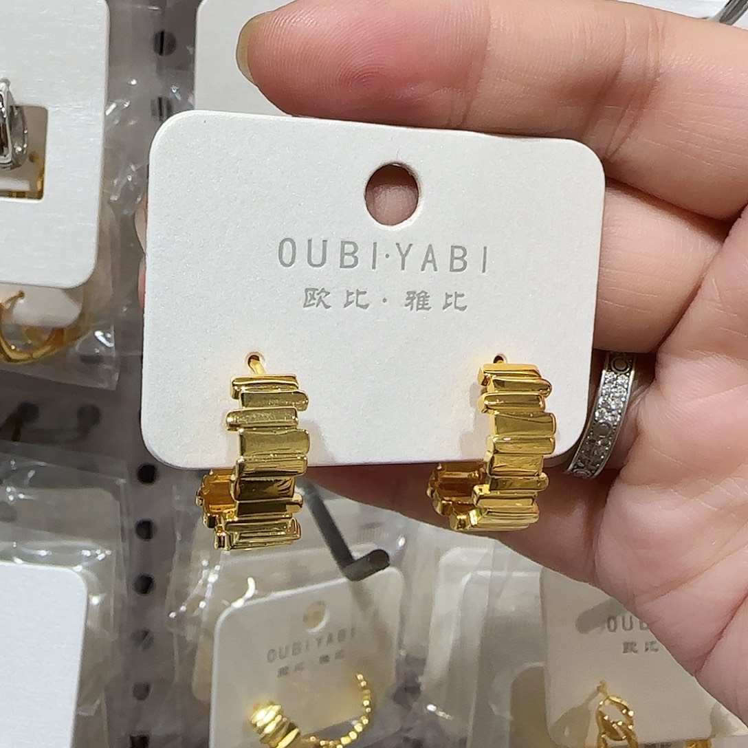 锆石纯铜合金中古金耳扣