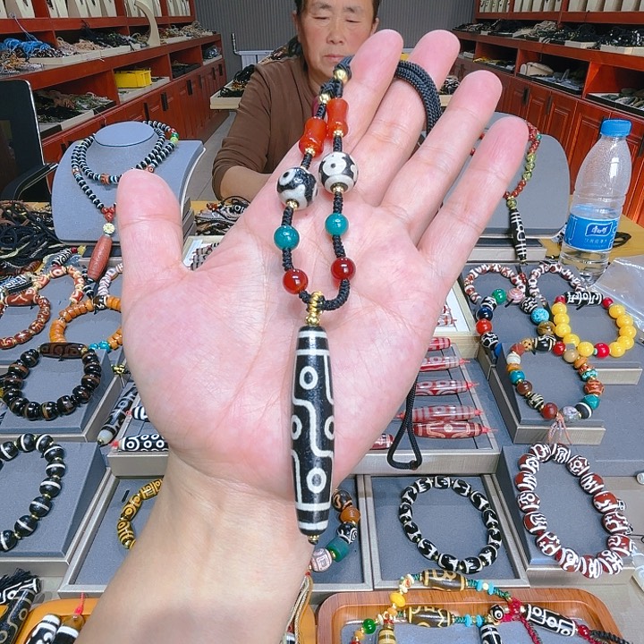 未镶嵌玛瑙/玉髓珠宝奇石