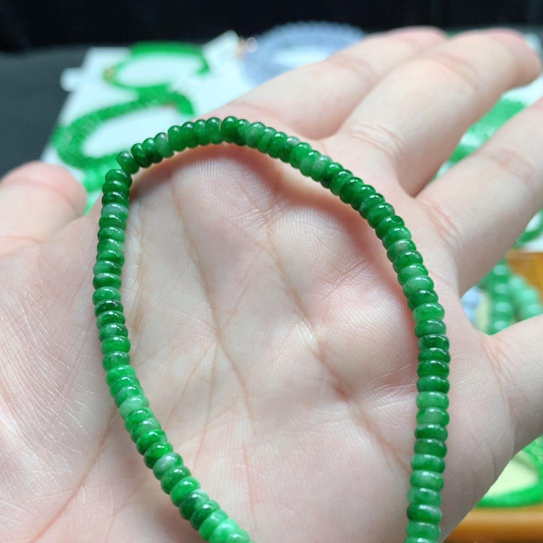 翡翠未镶嵌手链翡翠