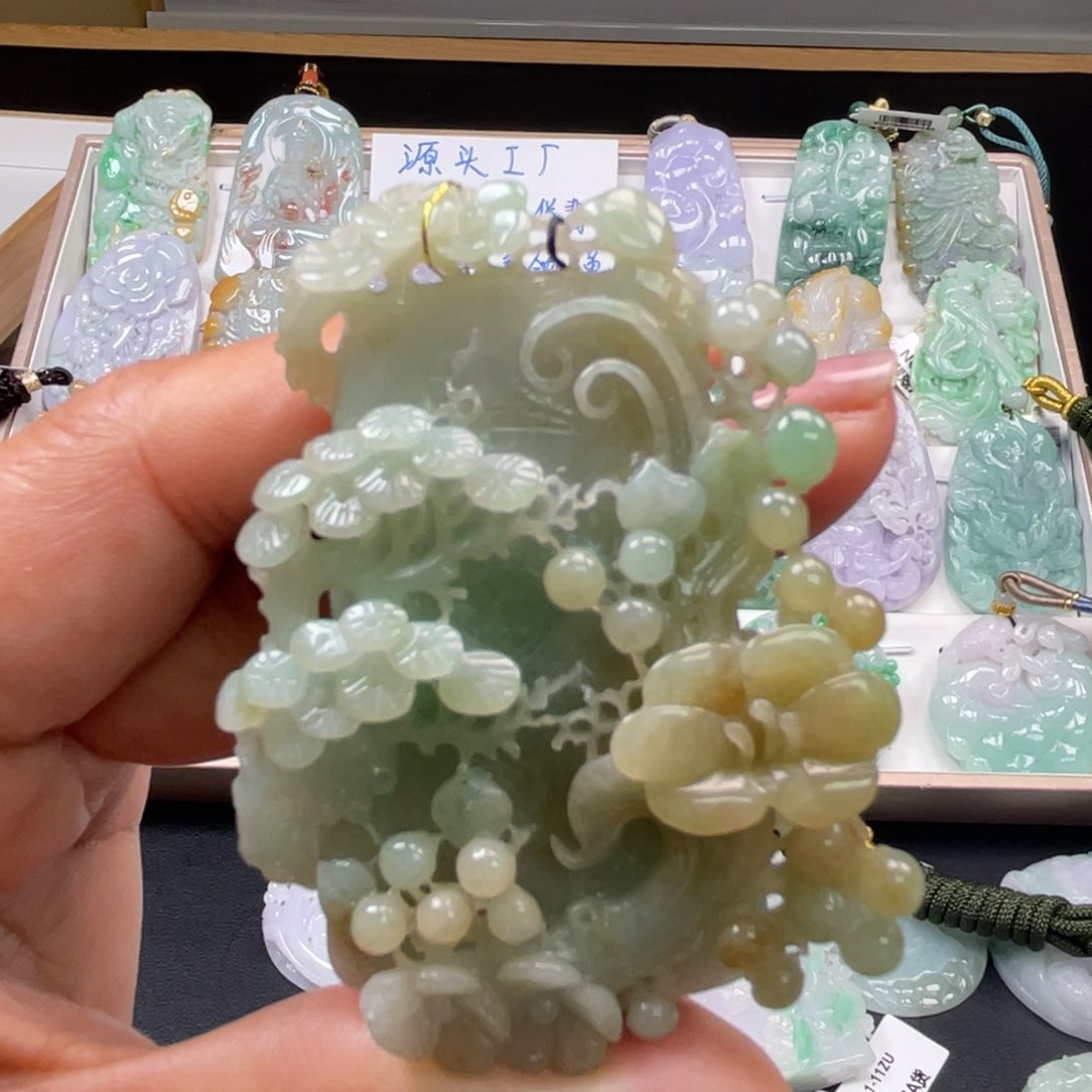 翡翠吊坠(不含链)未镶嵌