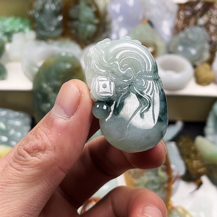 定制翡翠未镶嵌翡翠