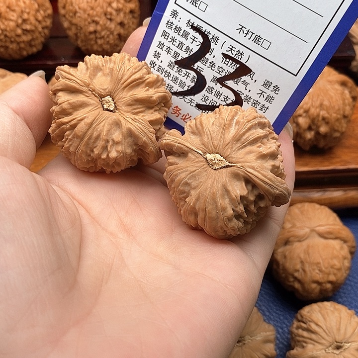 桃核吊坠白狮子头42