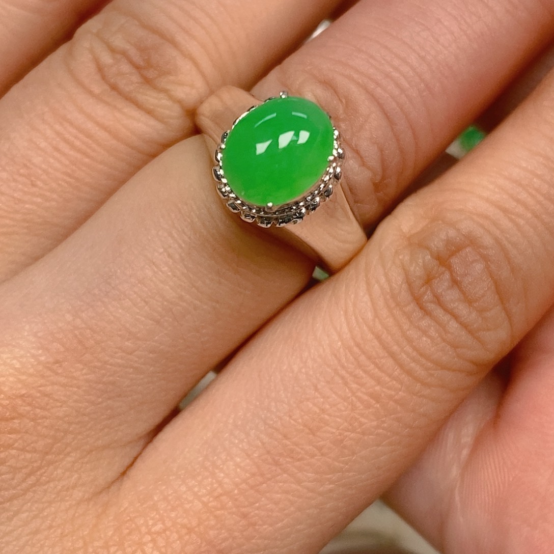 翡翠戒指未镶嵌翡翠