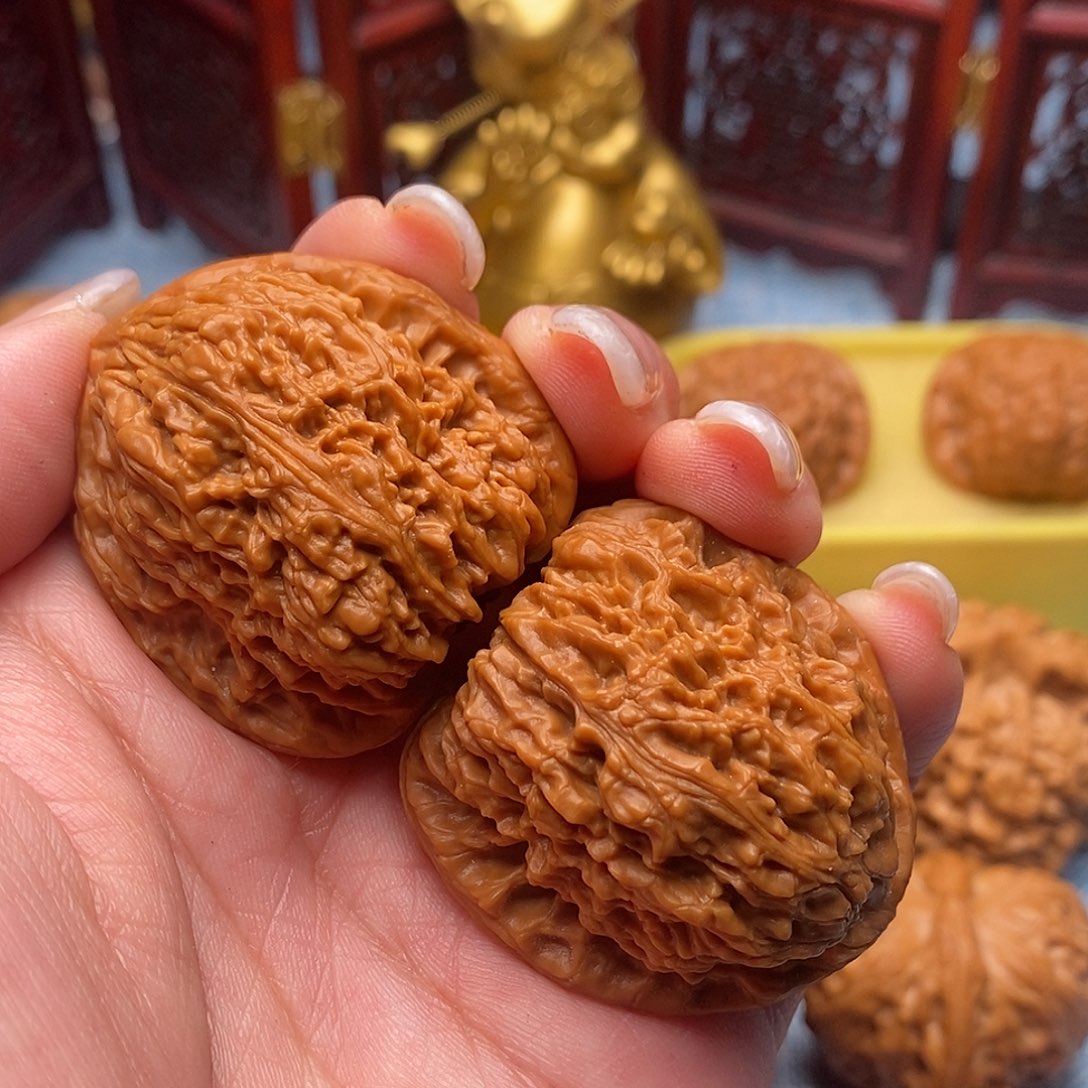 把件文玩核桃红皮高炮南疆39