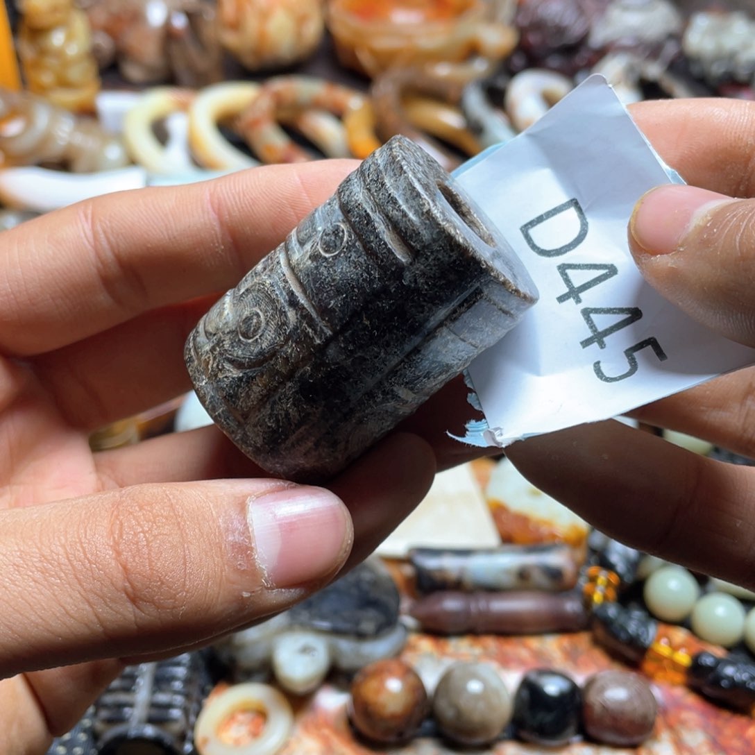 和田玉（糖玉）挂件未镶嵌