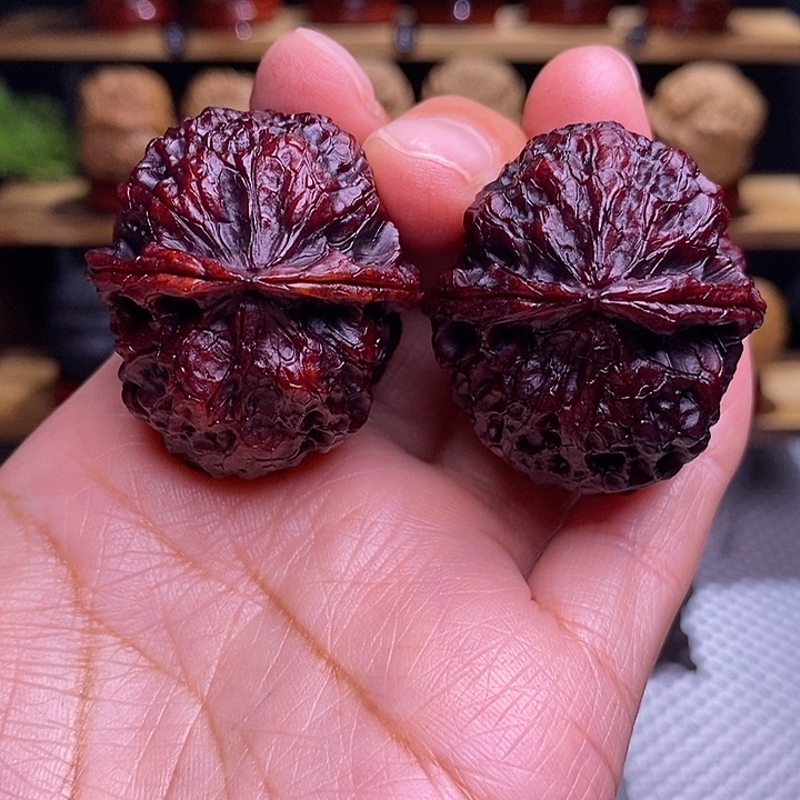 文玩核桃吊坠凤冠37