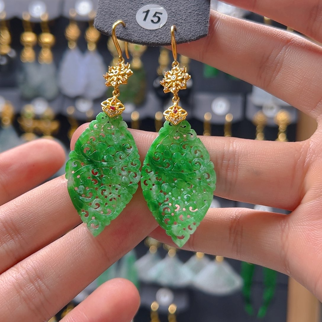 未镶嵌翡翠耳饰翡翠