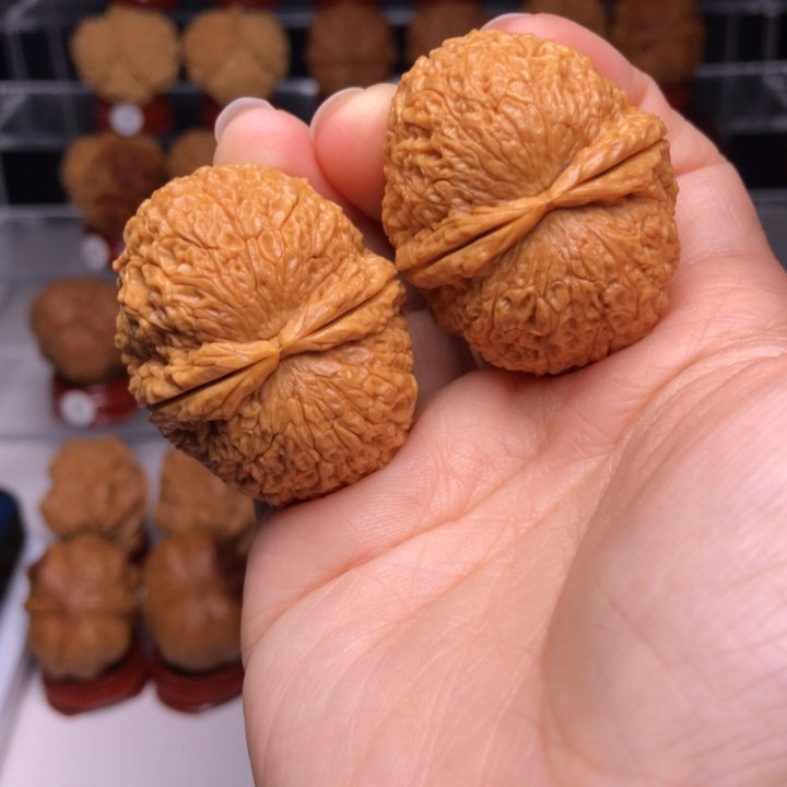 文玩核桃吊坠11麒麟元宝