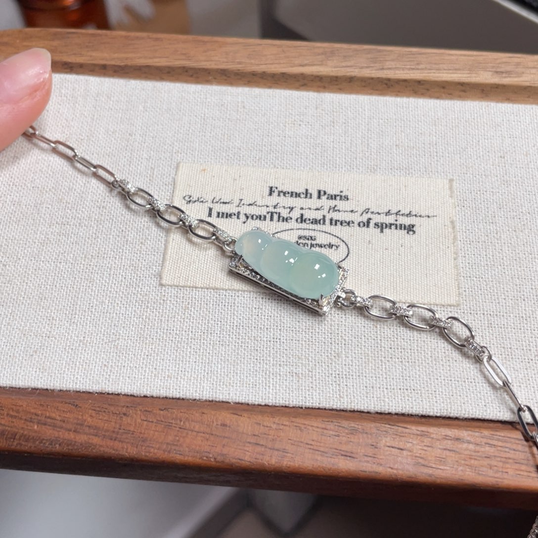 翡翠颈饰银S925镶嵌7369