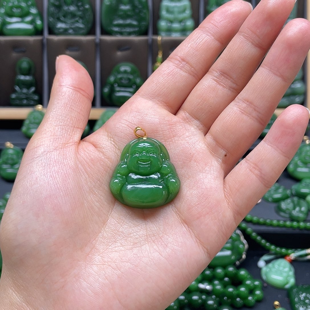 和田玉吊坠18K金镶嵌の****°