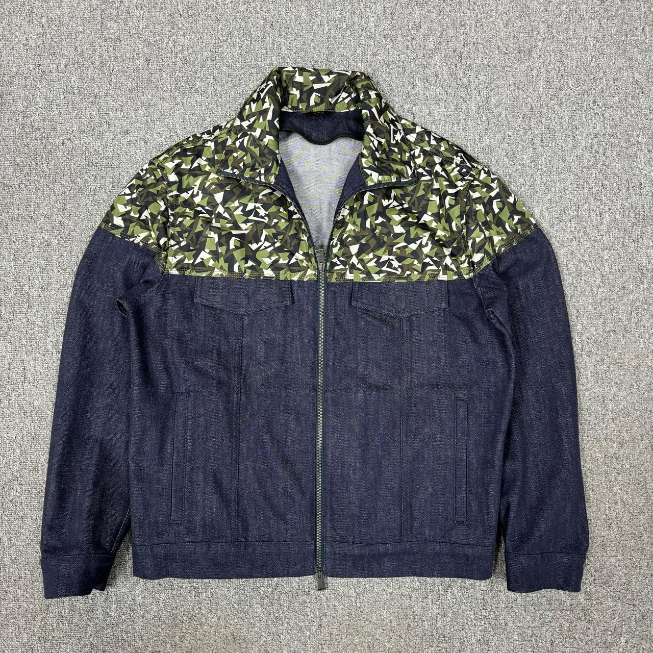 11790550 Fendi芬迪 撞色拉链牛仔外套 48码99新