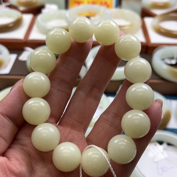 和田玉手串未镶嵌