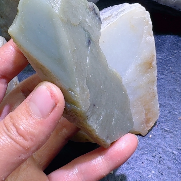 和田玉未镶嵌珠宝半成品