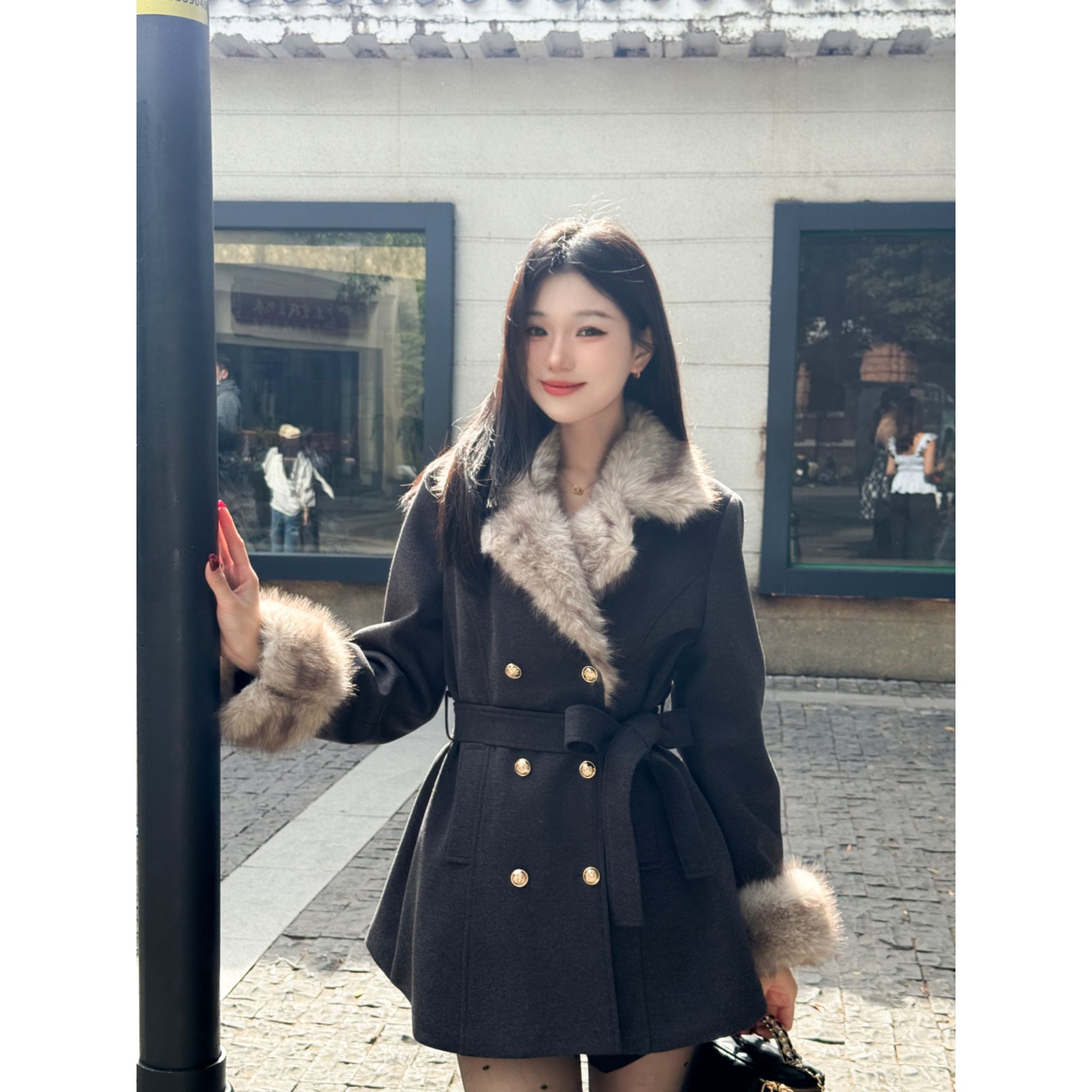 复古千金氛围感系带毛毛翻领双排扣毛呢外套女装2025新款爆款