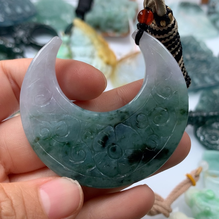 翡翠颈饰未镶嵌保真天然A货翡翠