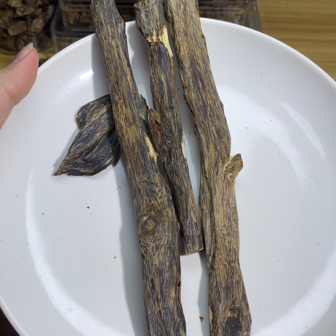 沉香碎屑沉香小支条