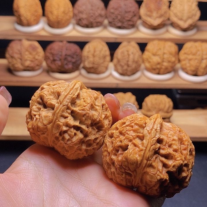 把件桃核中国大狮子49+mm