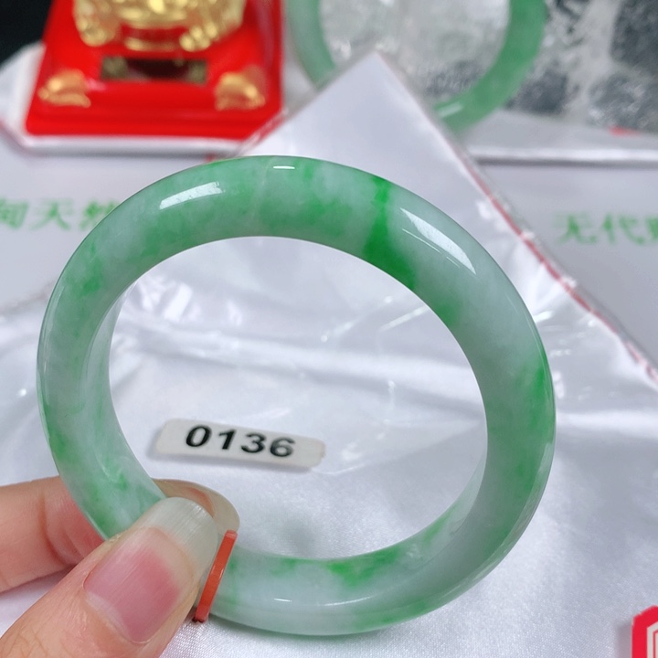 未镶嵌手镯翡翠白*   正圈53-54