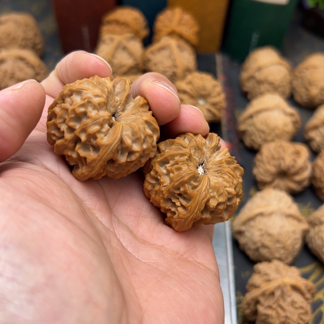 文玩核桃把件聪***算38.8龙门涧