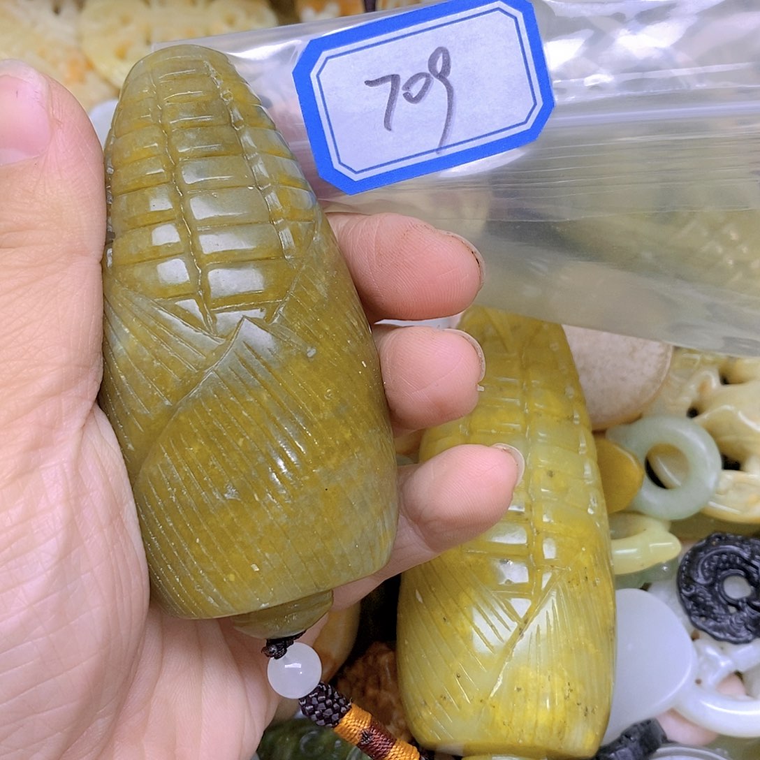 蛇纹石玉吊坠(不含链)未镶嵌709