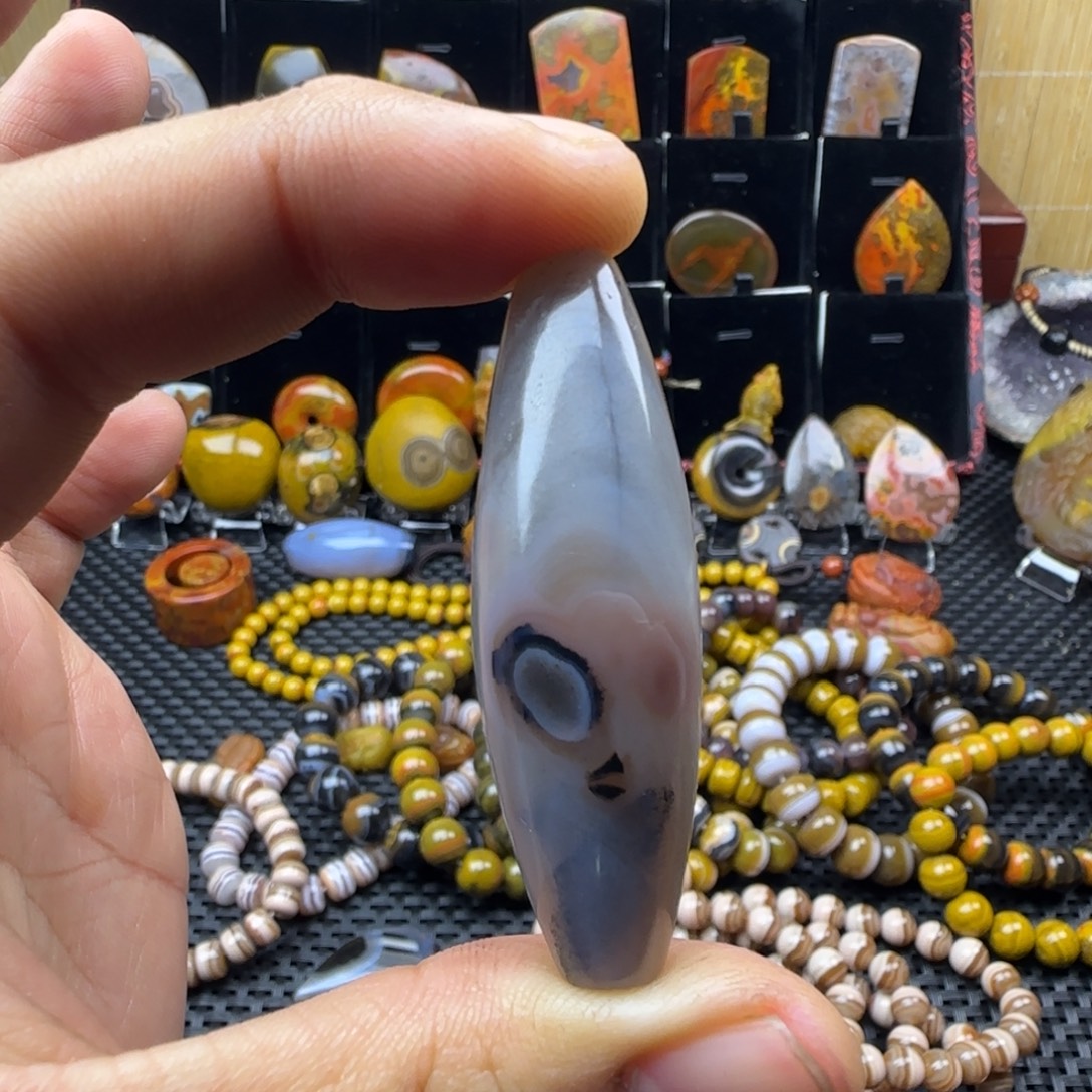 玛瑙/玉髓未镶嵌颈饰