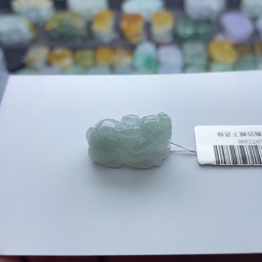 翡翠颈饰未镶嵌灌**、貔貅