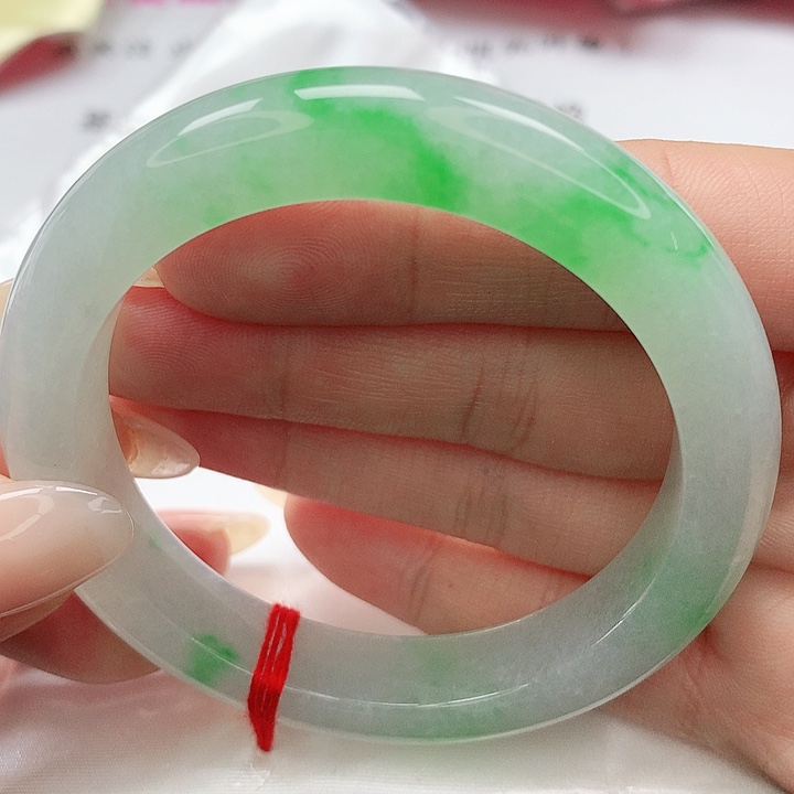 翡翠手镯未镶嵌缅甸天然A货翡翠