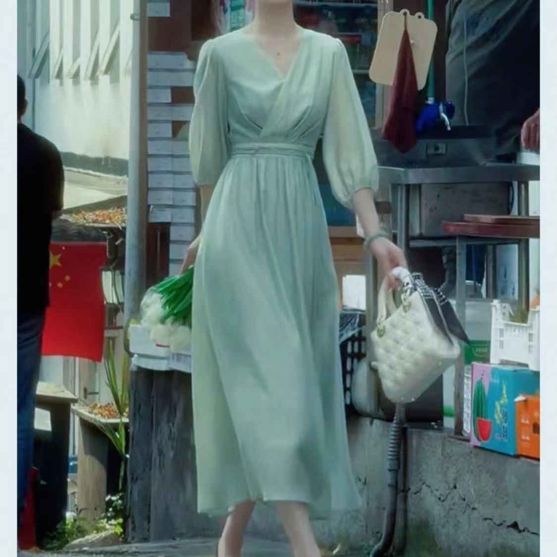 （以直播为准）2025新中式国风盘扣收腰V领仙女连衣裙