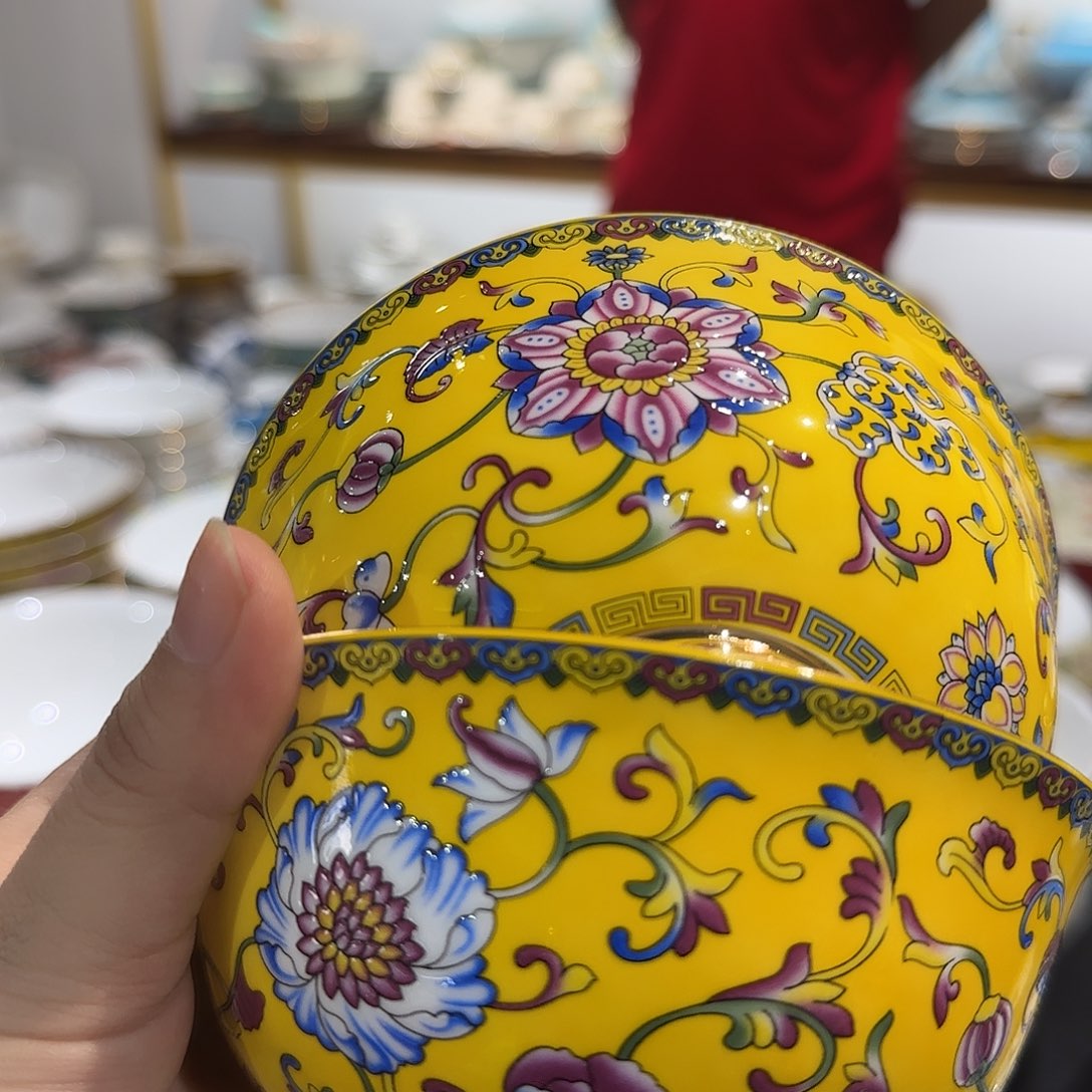 骨瓷珐琅彩工艺制作