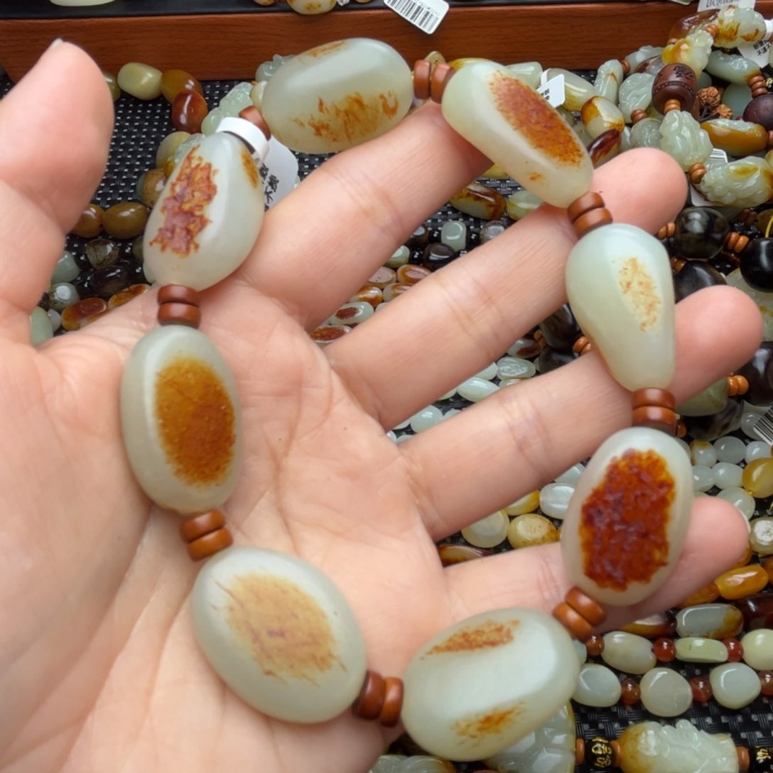 和田玉手链未镶嵌这**们