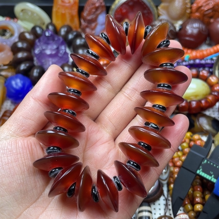 玛瑙/玉髓颈饰未镶嵌