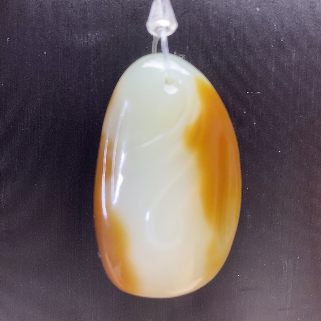 和田玉（糖玉）未镶嵌颈饰