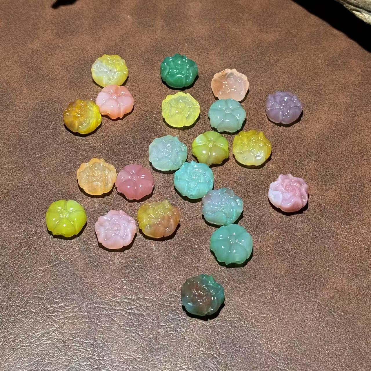 盐源玛瑙雕刻珠D040103-多样性发其