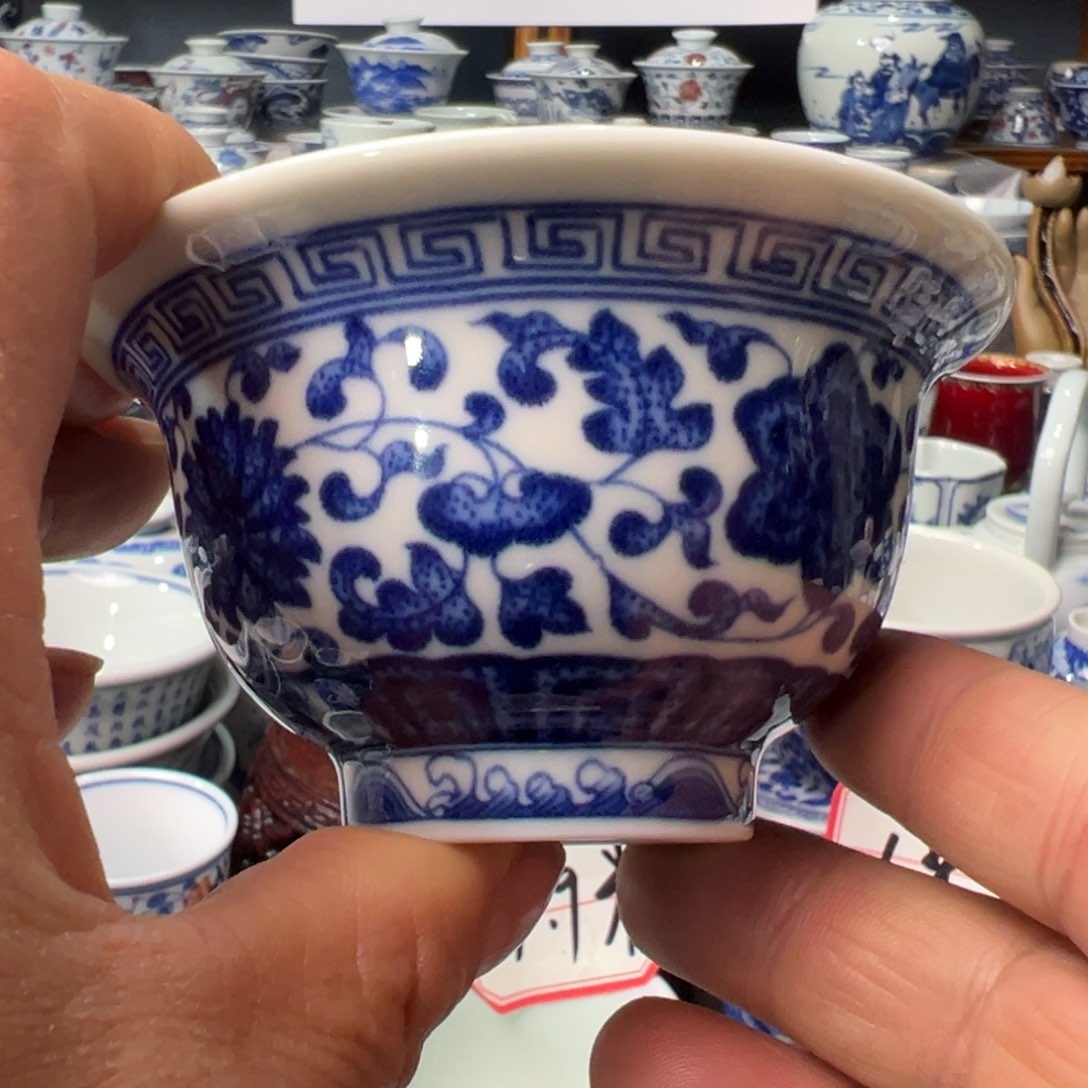 摆件景德镇青花瓷器