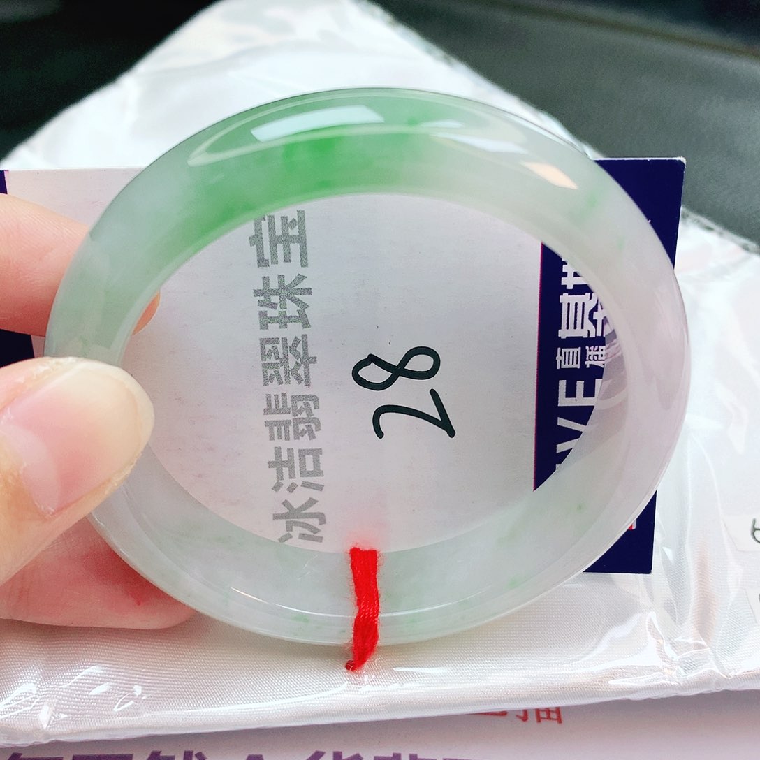 翡翠手镯未镶嵌缅甸天然A货翡翠手镯