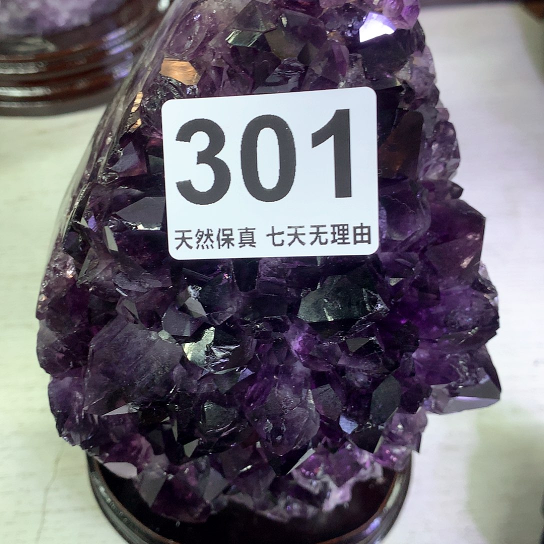 水晶水晶摆件未镶嵌M****仔