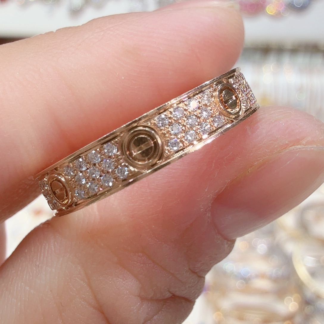 戒指18K金镶嵌钻石