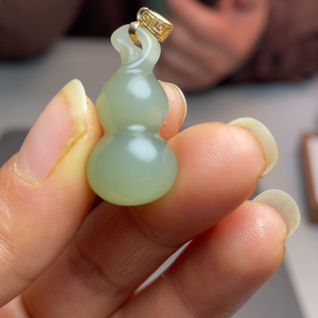 和田玉颈饰18K金镶嵌