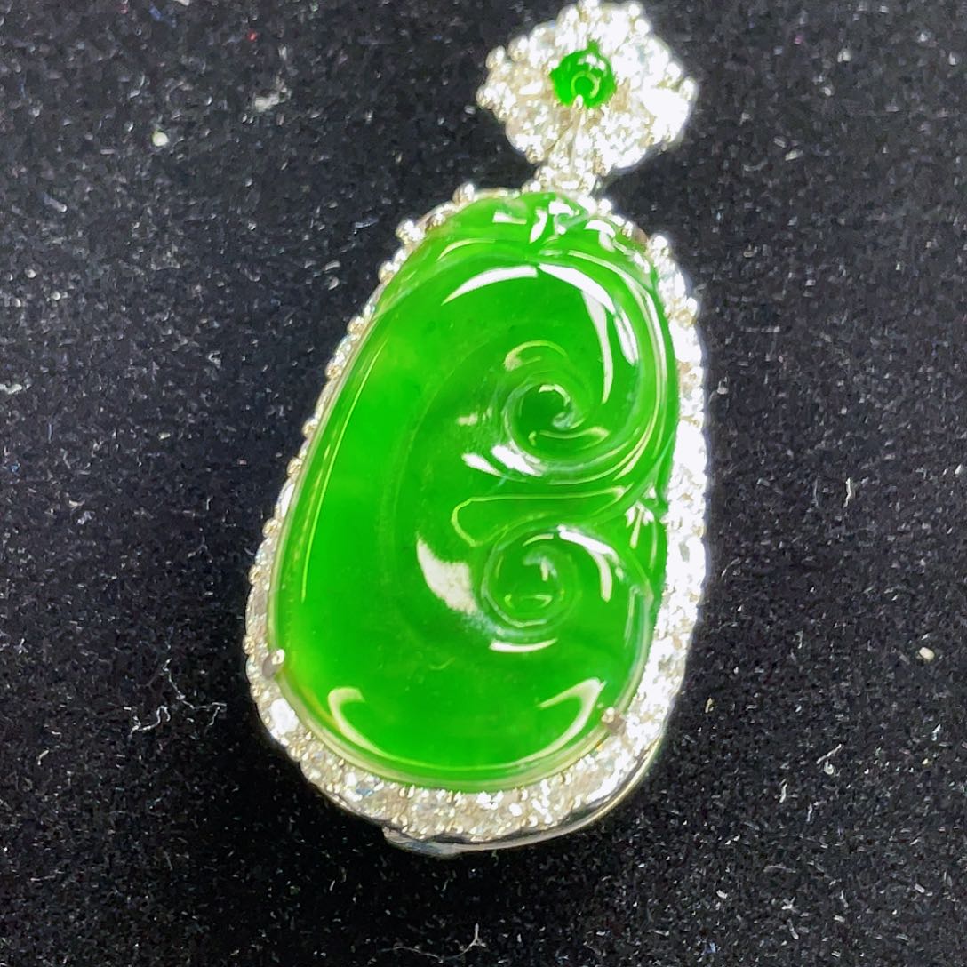 翡翠未镶嵌吊坠(不含链)