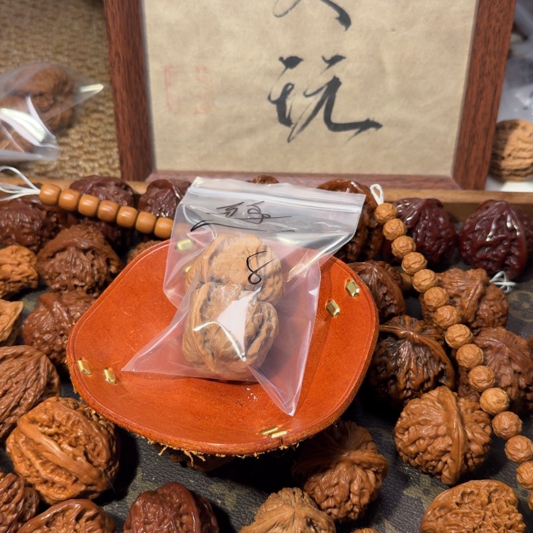 C***J文玩核桃吊坠猴头