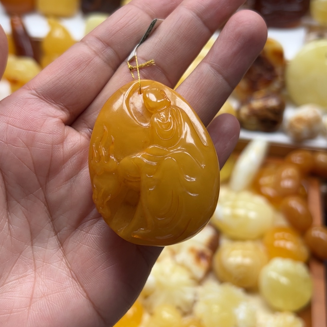 琥珀未镶嵌珠宝奇石