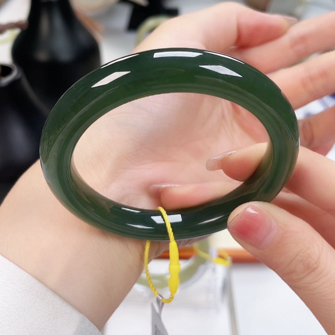 和田玉手镯5657未镶嵌