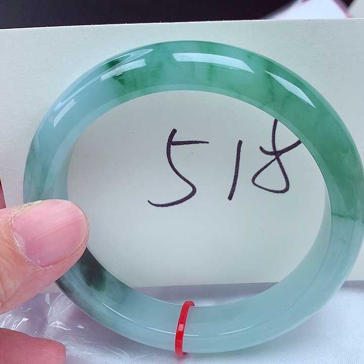 翡翠未镶嵌手镯翡翠