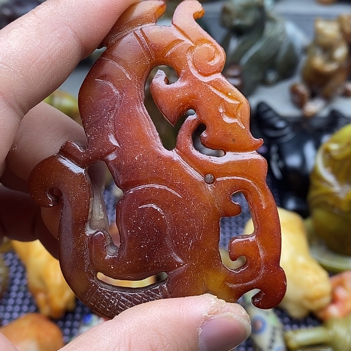 未镶嵌蛇纹石玉颈饰