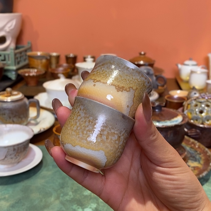 福利不退换杯子两个