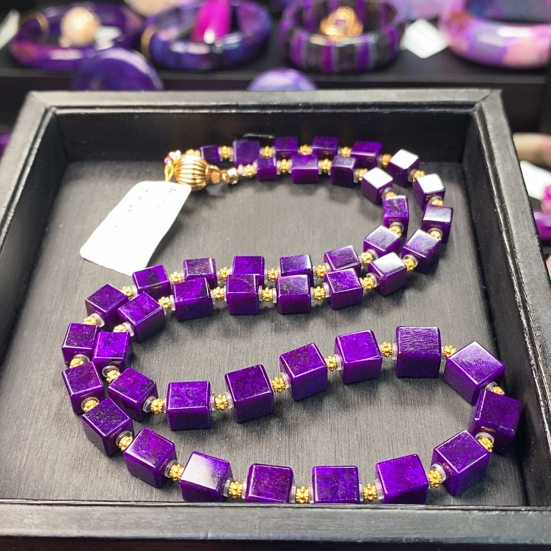 苏纪石（舒俱来）颈饰未镶嵌